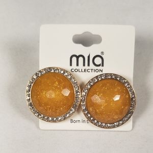 Mia Collection Earrings New On Card